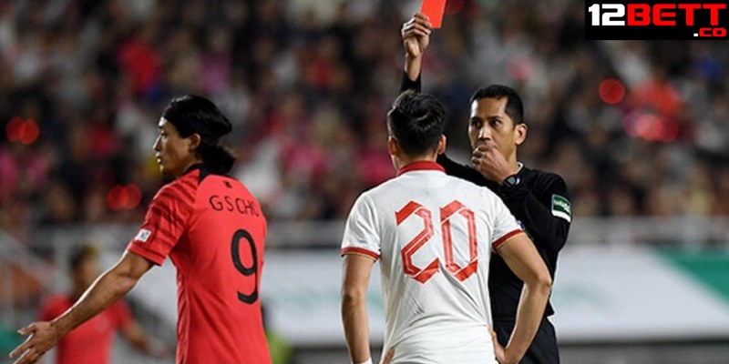 Những tình huống dẫn đến thẻ đỏ trực tiếp