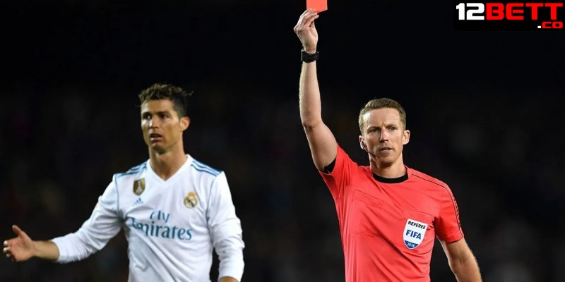 Thẻ đỏ trực tiếp nghỉ mấy trận - Giải Đáp Thắc Mắc